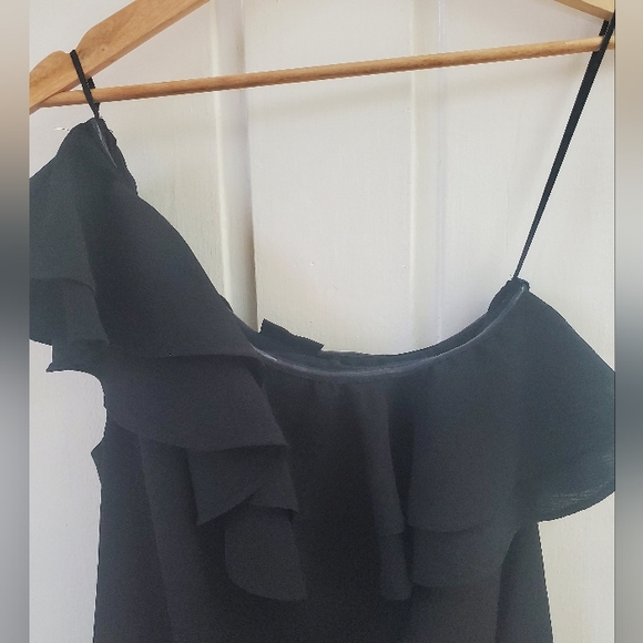 One-shoulder ruffle top blouse - Picture 3 of 8